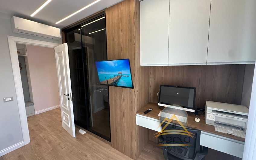 Shitet apartament 2+1+2 te