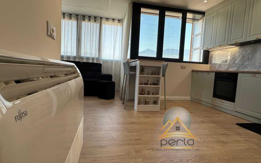 Shitet apartament 2+1+2 te