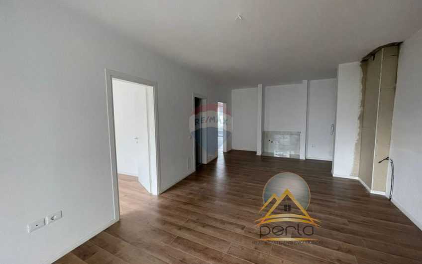 SHITET APARTAMENT 2+1+2 BULEVARDI I RI