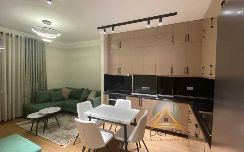 🏠 Apartament 1+1 me Qira – Shkolla e Kuqe, Tiranë