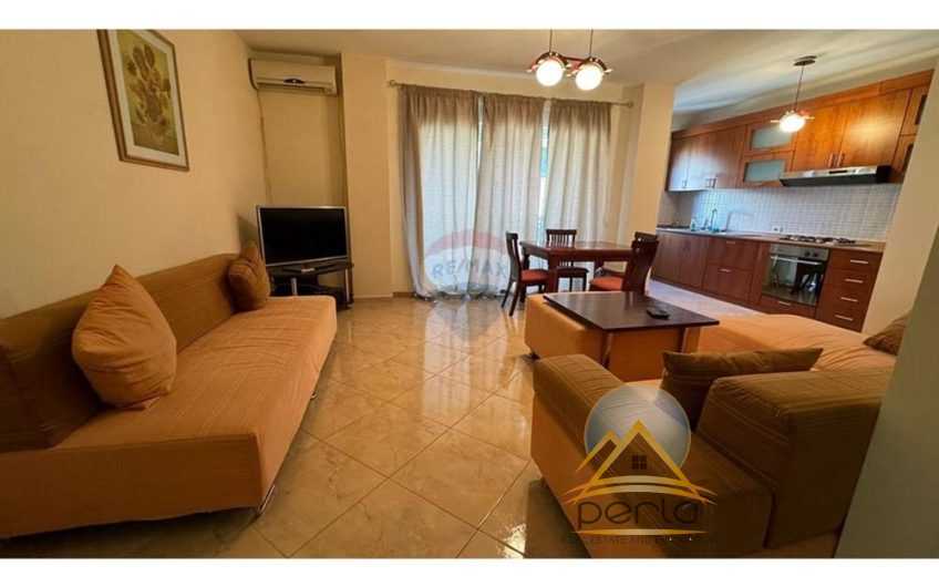 Apartament 2+1 me qira te Liqeni i Thate