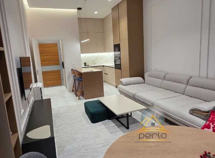 Apartament me qira, prane qendres