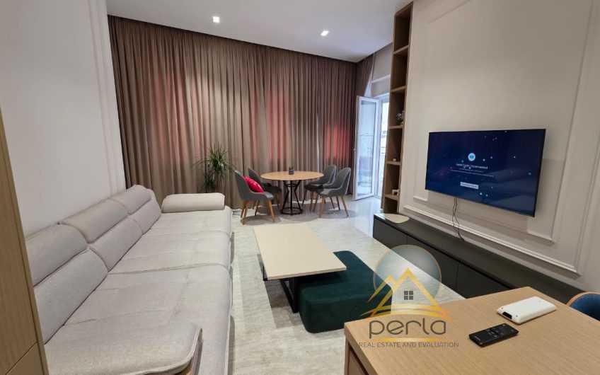 Apartament me qira, prane qendres