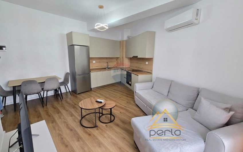 APARTAMENT ME QIRA