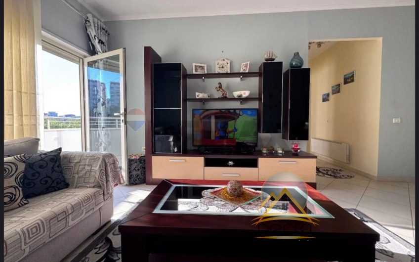 Apartament – Për Qira – Kopshti Botanik, Tiranë