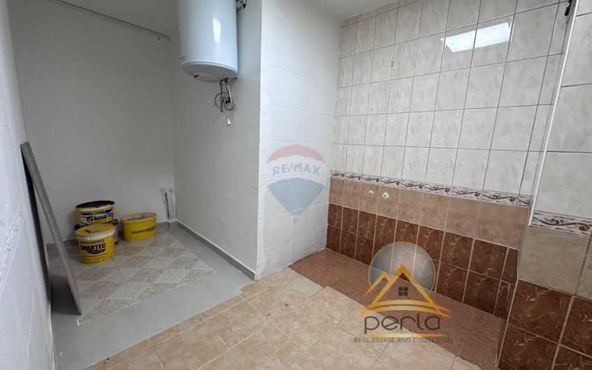 Dyqan – Për Qira – Blloku Gintash, Tiranë