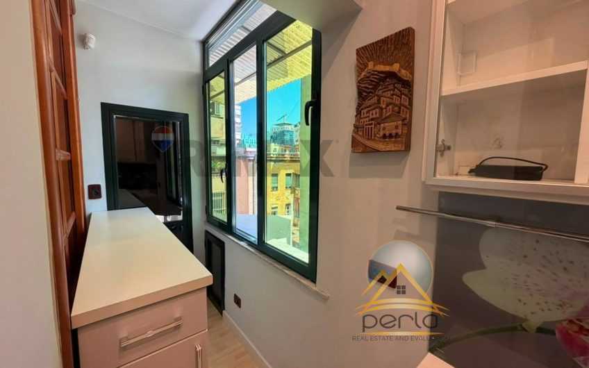 Apartament 3+1 me Qira ne Bllok