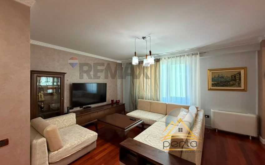 Apartament 3+1 me Qira ne Bllok