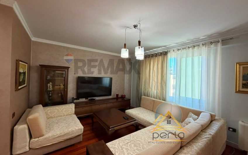Apartament 3+1 me Qira ne Bllok