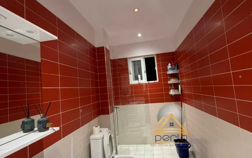 Apartament per qira 2+1+2