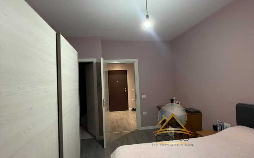 Apartament per qira 2+1+2