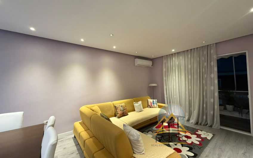 Apartament per qira 2+1+2